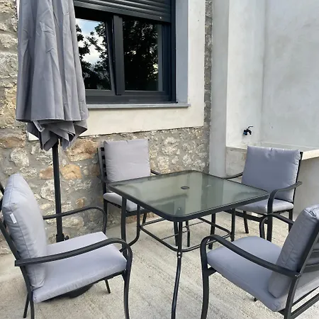 Jardin Pozobal 度假居 *